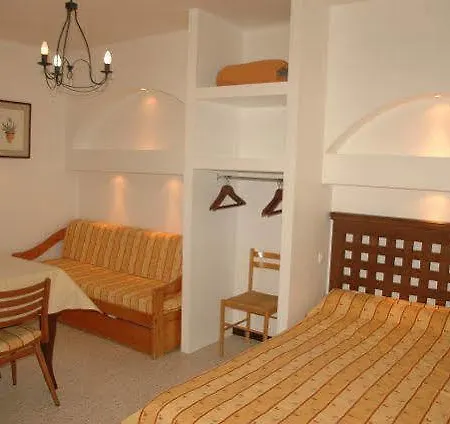 Les Mandariniers Hotel apartamentowy